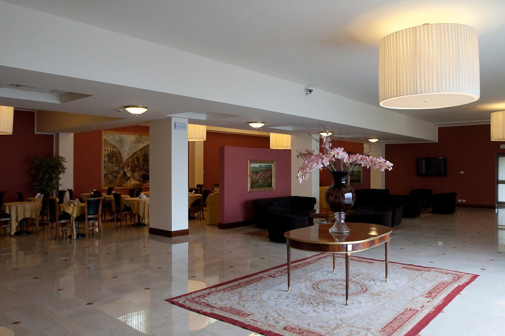 Hotel Maxim Anzola dell'Emilia Esterno foto